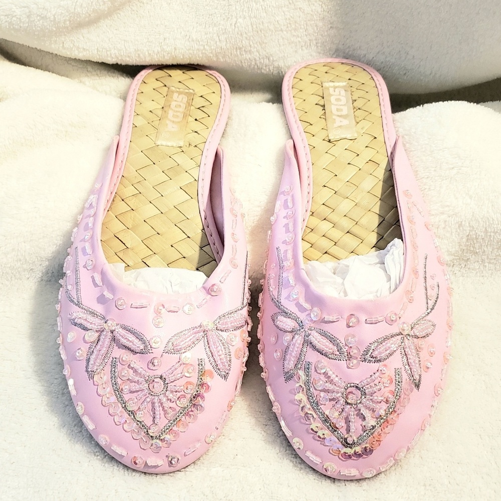 Pink Hand Embroidered Sequins Slip-on Flats